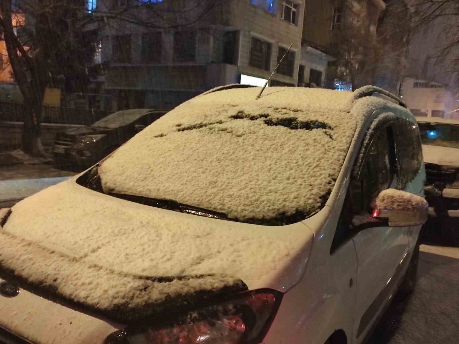 ardahan yagan karla beyaza burundu 2 d725njK7