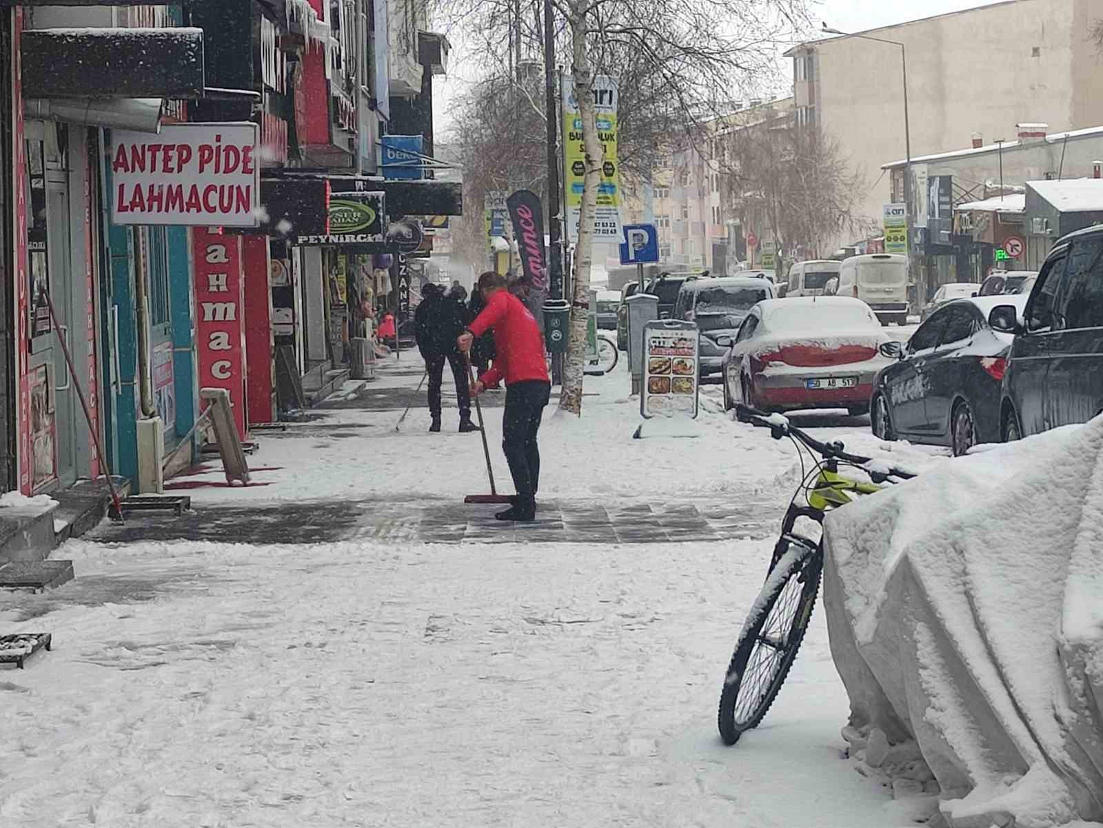 ardahan yeniden beyaza burundu 0 PEkywAnN