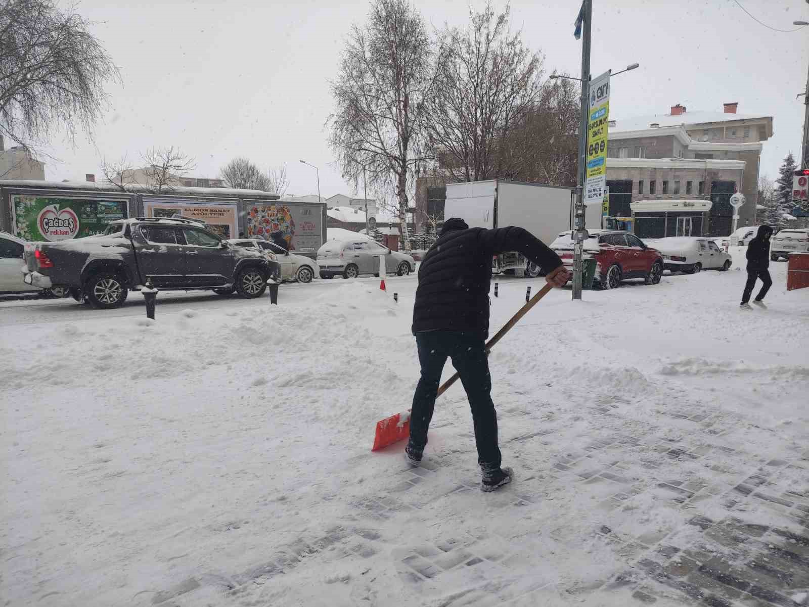 ardahanda 45 koy yolu ulasima kapandi 5