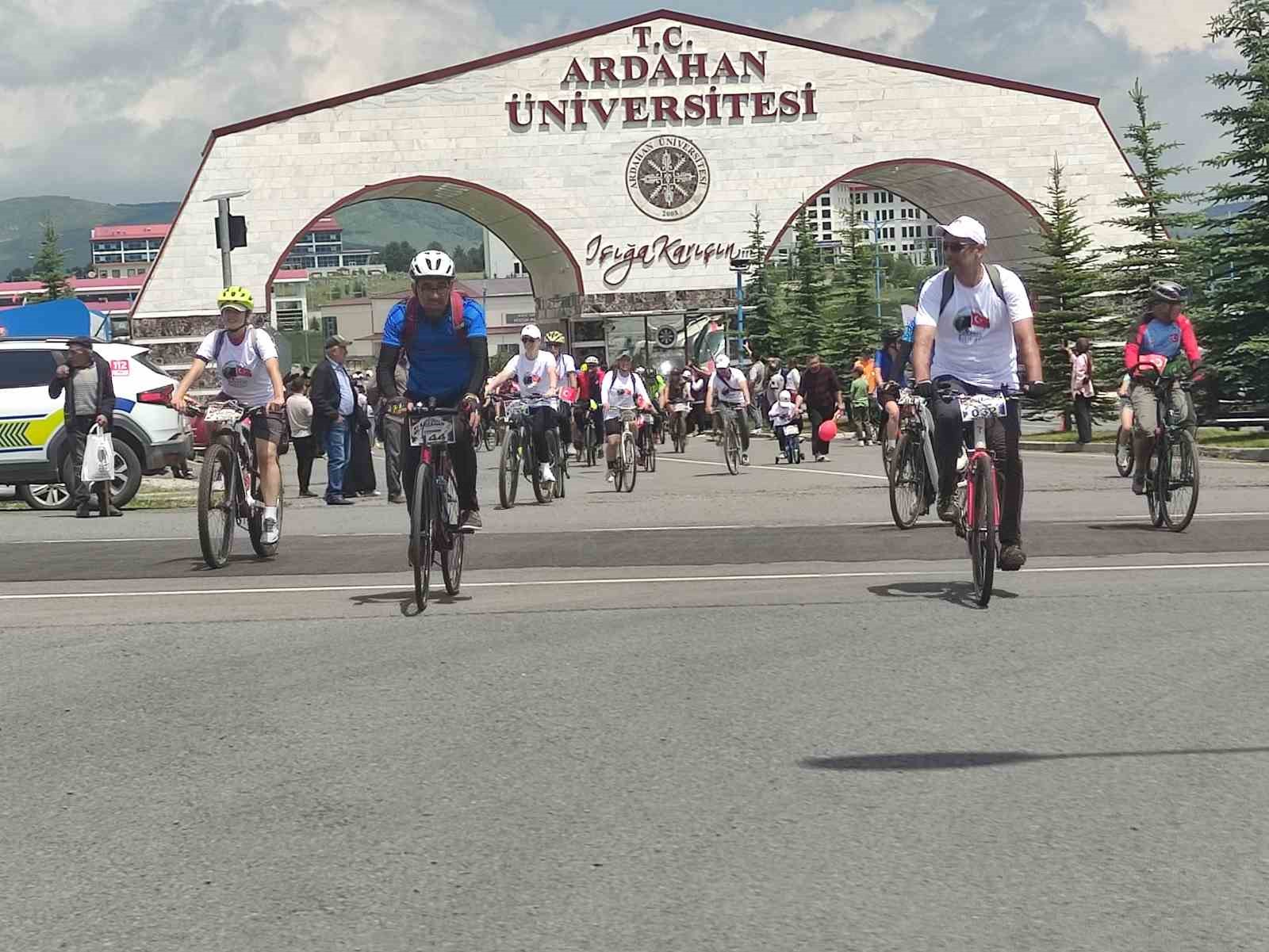 ardahanda bisiklet festivali basladi 2 OKDZKOjv