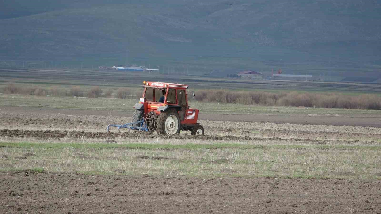 ardahanda bugday ve arpa ekimi basladi 4 ygwnb4q9