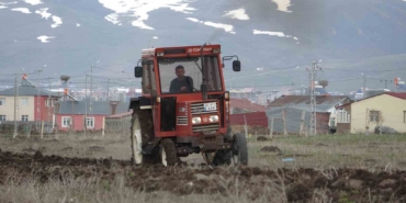 ardahanda-bugday-ve-arpa-ekimi-basladi-x8W22DJc.jpg