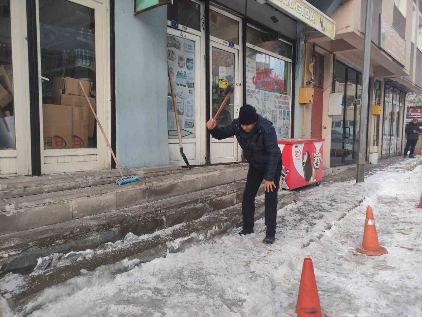 ardahanda dondurucu soguk agaclari kiragiyla kapladi 1 h3HkDUfT