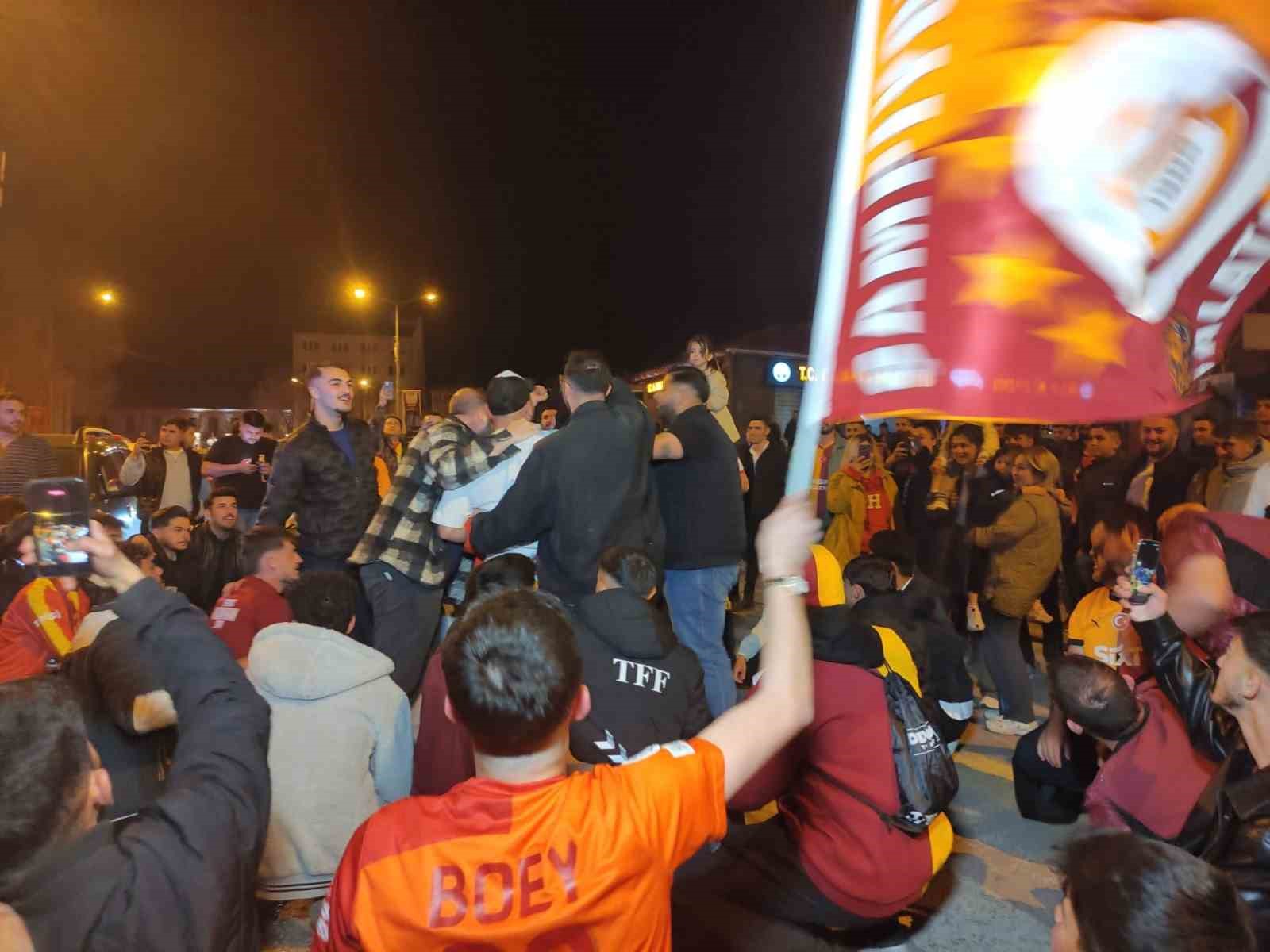 ardahanda galatasarayin sampiyonluk sevinci yasandi 1 2GLeGwlU