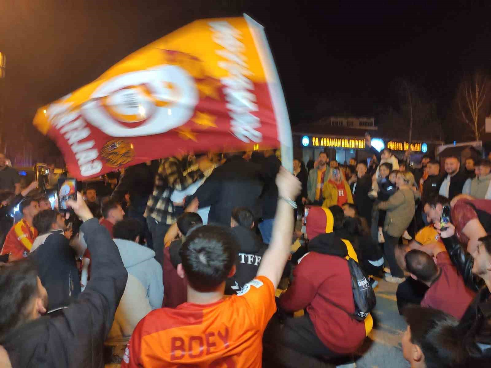 ardahanda galatasarayin sampiyonluk sevinci yasandi 2 REMf6ZAz