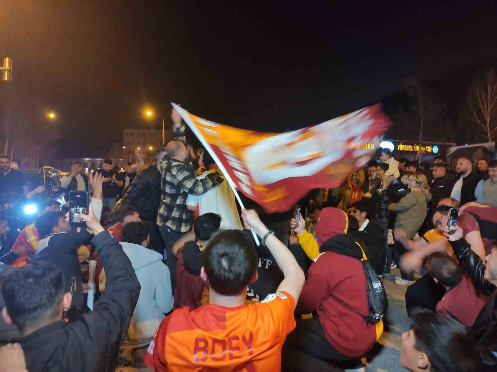 ardahanda galatasarayin sampiyonluk sevinci yasandi 4 g4ybMdnW