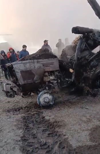 Ardahan’da korkutan yangın: 2 traktör ve ekipmanlar kül oldu 7 ardahanda korkutan yangin 2 traktor ve ekipmanlar kul oldu 3 jvt8GF6W