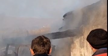 ardahanda-korkutan-yangin-2-traktor-ve-ekipmanlar-kul-oldu-r3zGuPXb.jpg