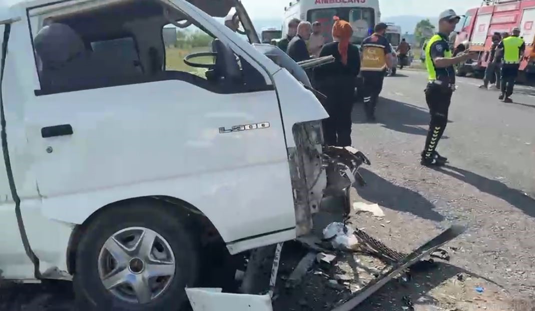 Ardahan’da trafik kazası: 7 yaralı 4 ardahanda trafik kazasi 7 yarali 0 FZwTCsvZ