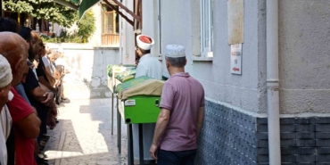 ardahandaki-feci-kazada-hayatini-kaybeden-4-kisi-artvinde-topraga-verildi-IF94RKB3.jpg