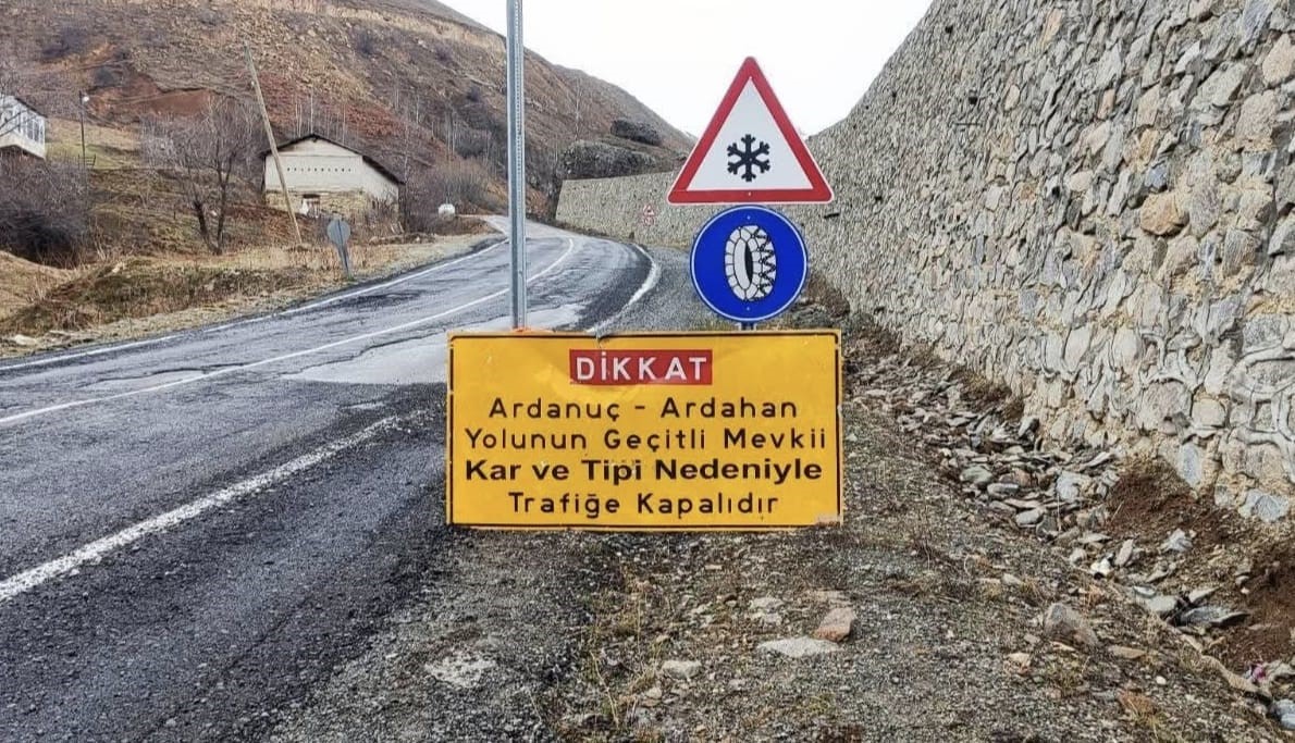 ardanuc ardahan kara yolu kis boyunca ulasima kapatilacak 1 tdGAhDGj