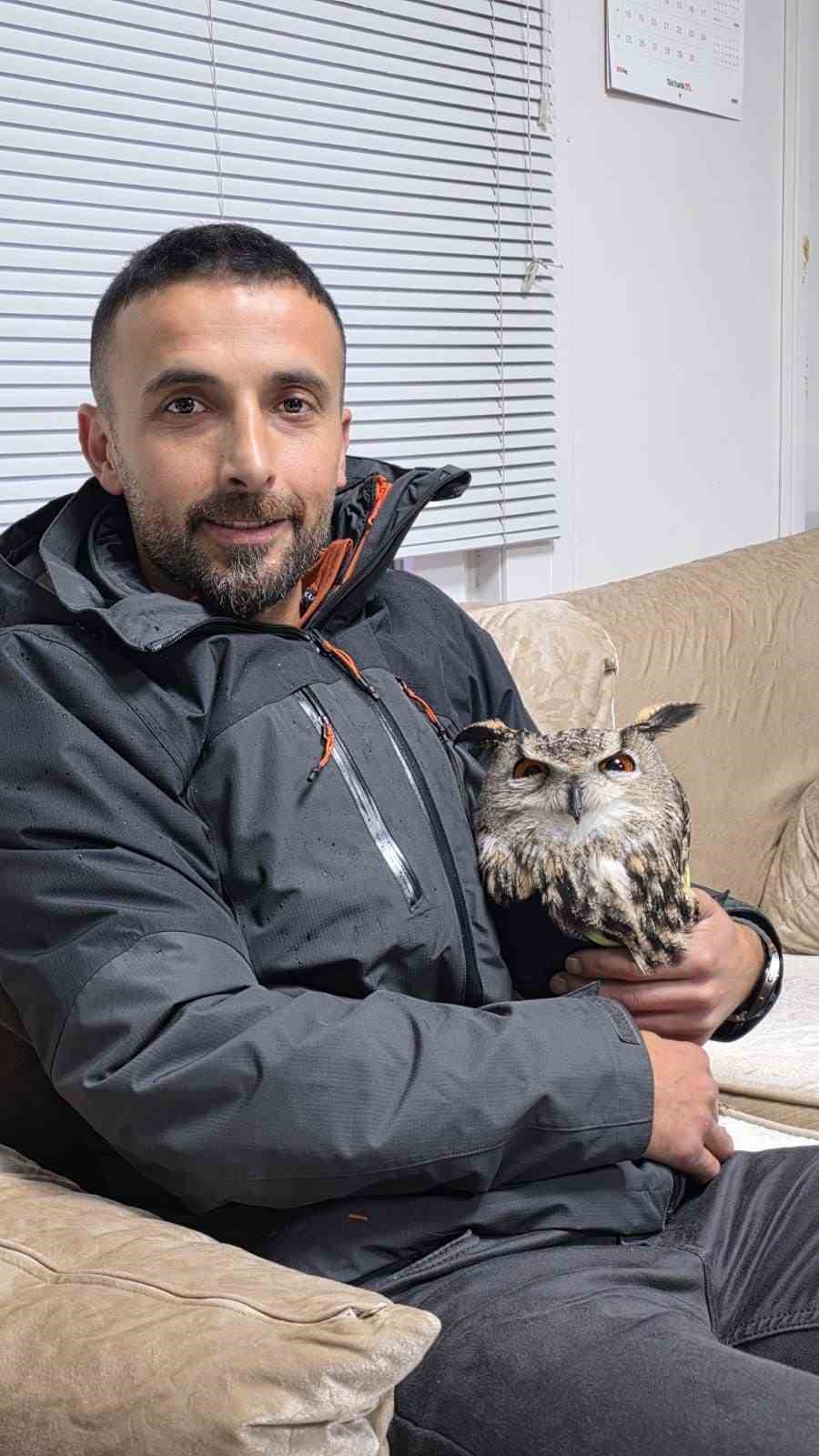 ardanucta tellere takilan baykusu il ozel idaresi ekipleri kurtardi 3