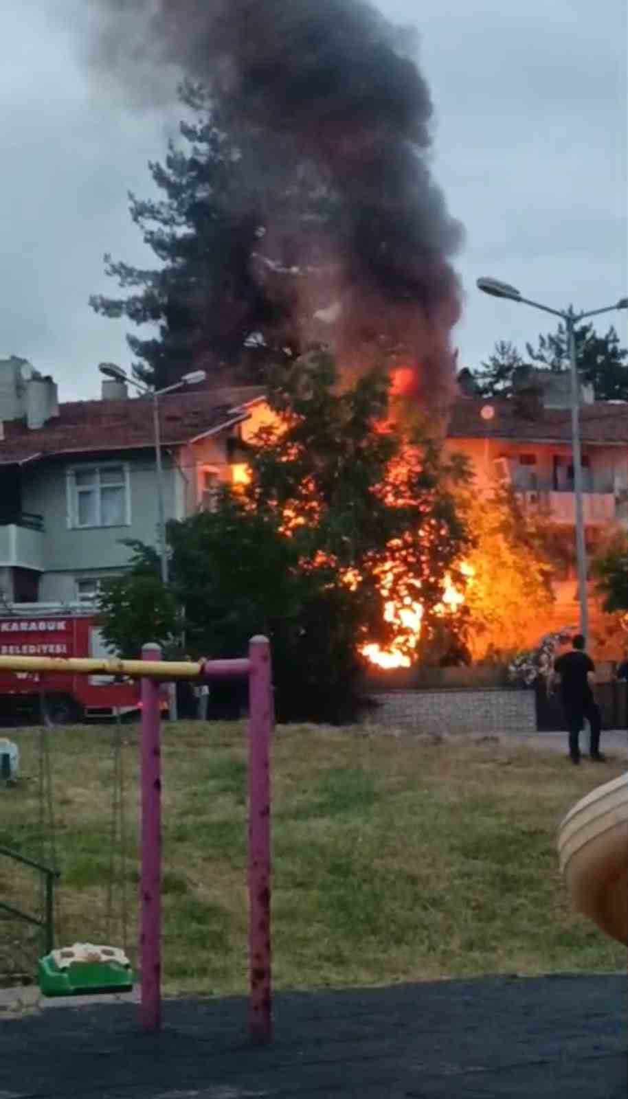 ardiyede cikan yangin evlere sicramadan sonduruldu 2 bOuSyRbW