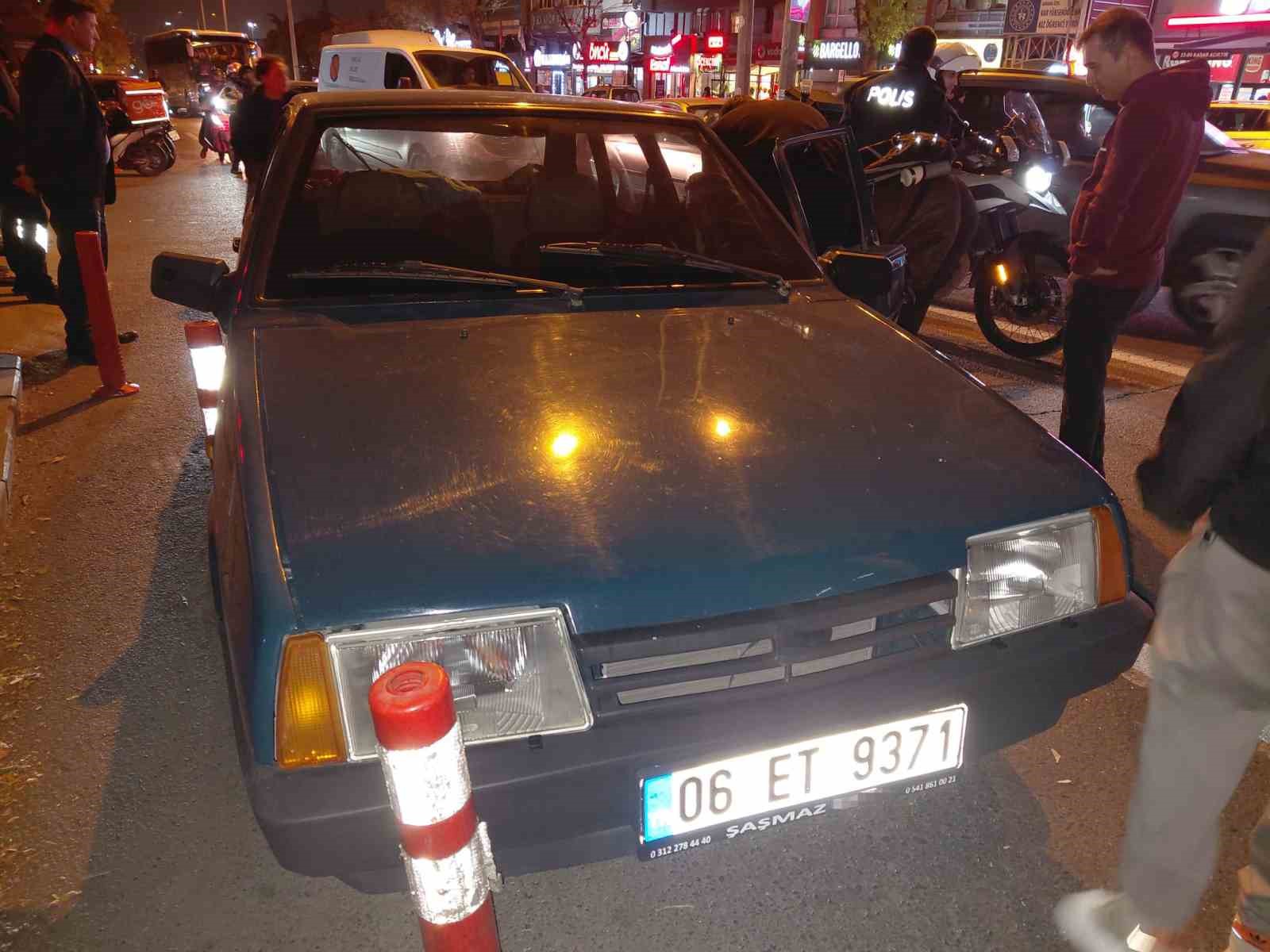 Arıza yapan aracından inen adama otobüs çarptı 4 ariza yapan aracindan inen adama otobus carpti 0 rA8fncrM
