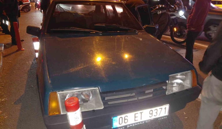 ariza-yapan-aracindan-inen-adama-otobus-carpti-kVeuCbgh.jpg