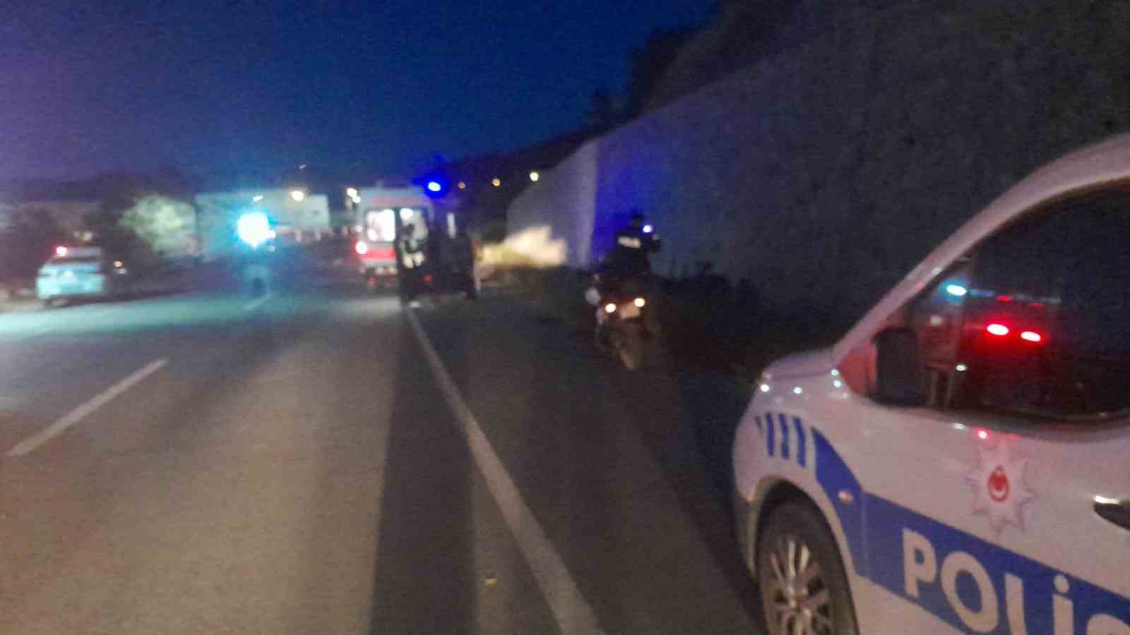 arizali atvyi tamir eden adama carpip kacan surucu yakalandi 0 H3vkugJ3