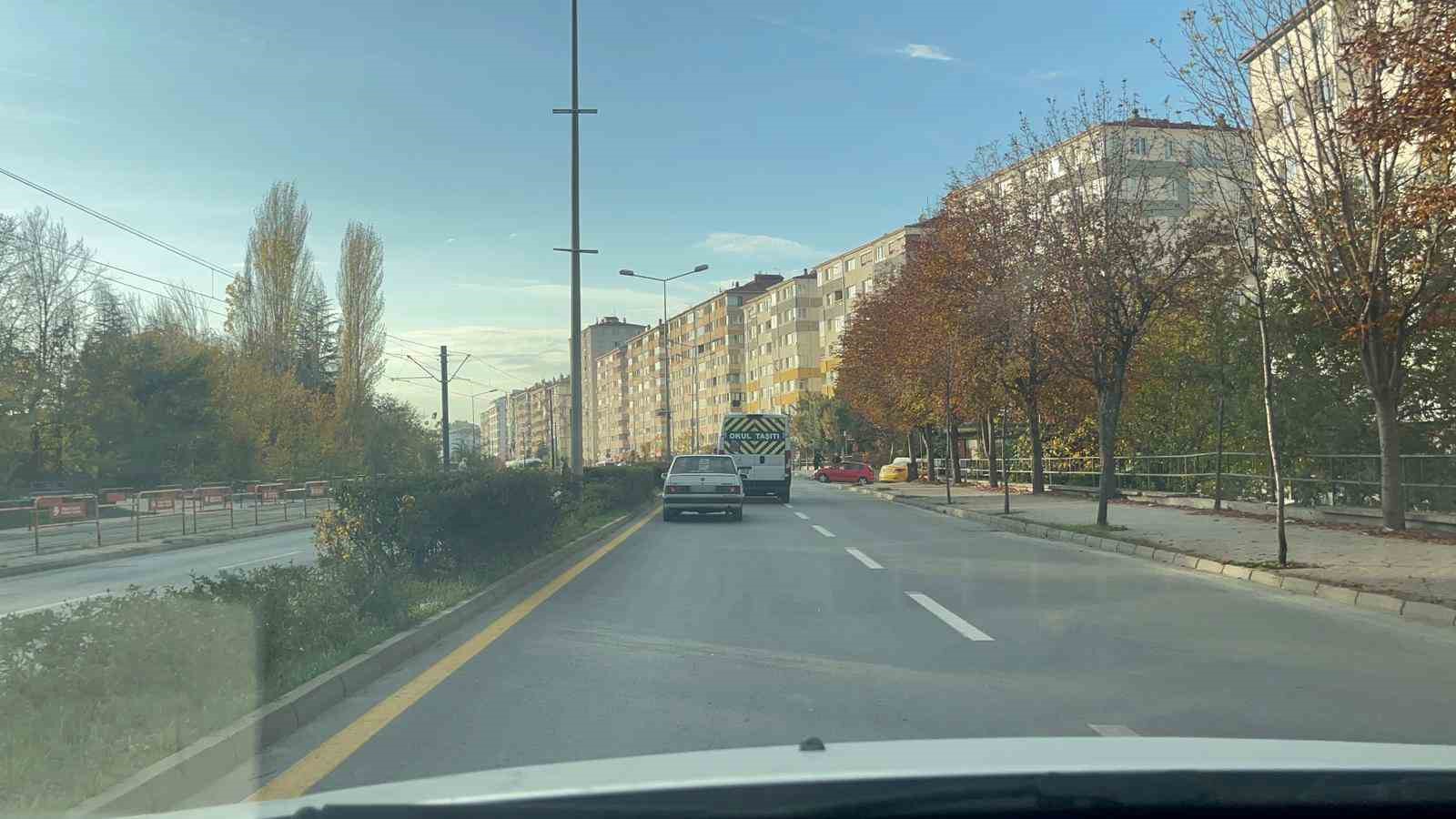 arka cama yakisir yasima yanlislarim yazdi caddeyi egzozuyla rahatsiz etti 0 V8RQ9sNm