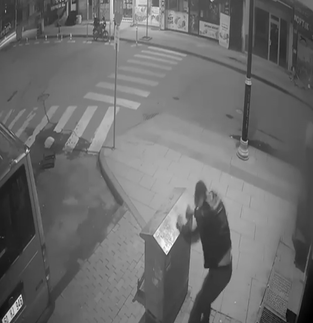 arkadasina sinirlendi hirsini elektrik panosuna saldirarak aldi 4