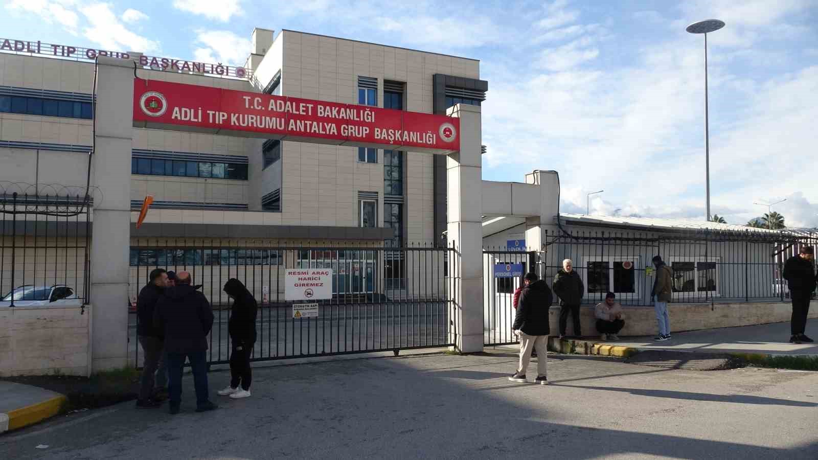 arkadasindan emanet aldigi motosikletle gecirdigi kazada hayatini kaybetti 3 SqXc8miu