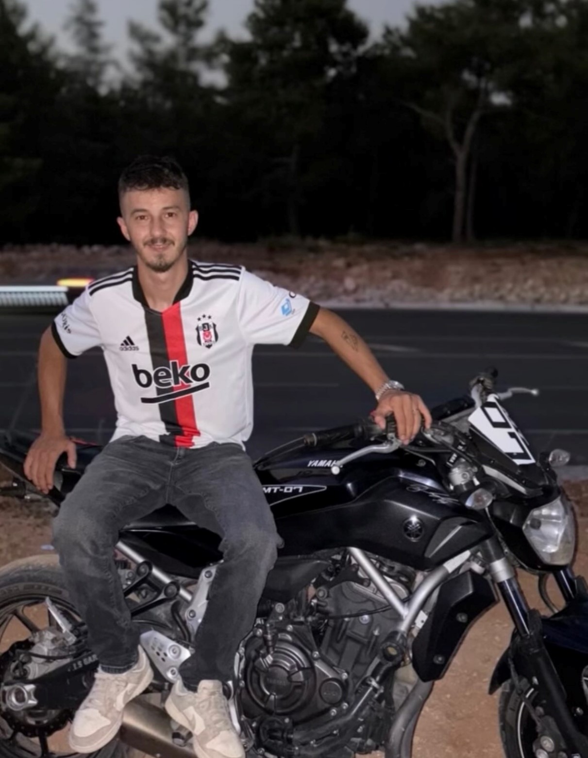 arkadasindan emanet aldigi motosikletle gecirdigi kazada hayatini kaybetti 4 K4XYiGAG