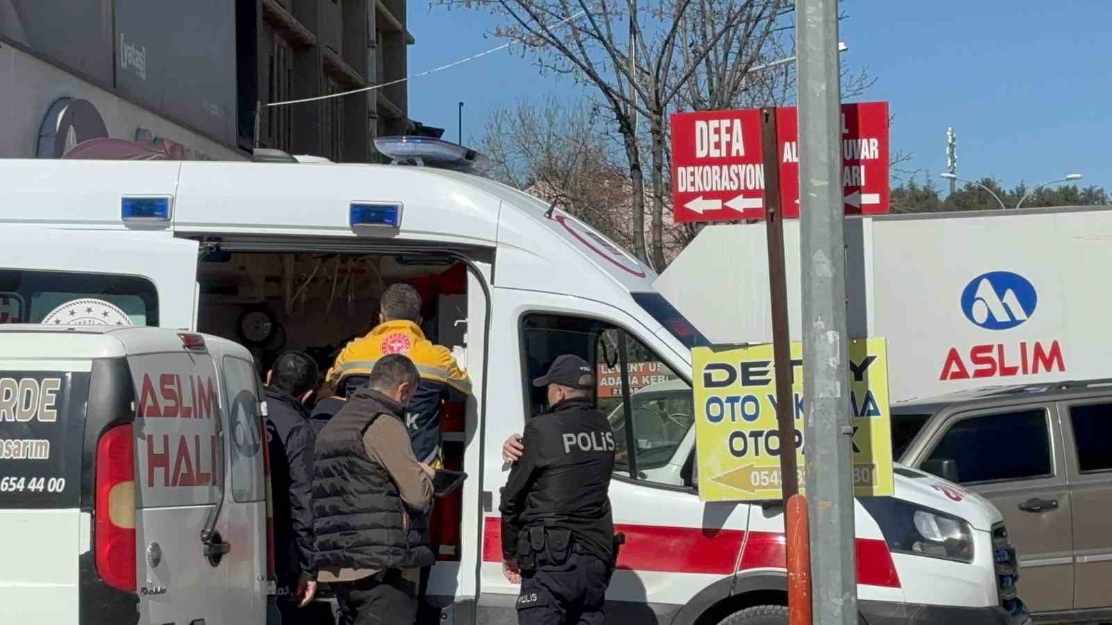 arkadasini bicaklayip kacan sahis yakalandi 3 tiVYbnGp