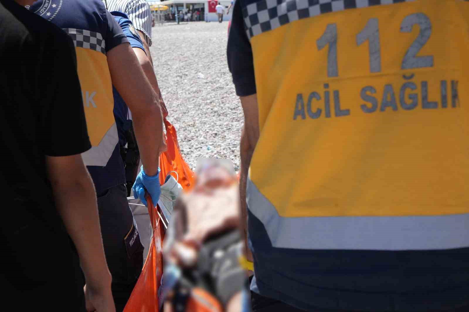 Arkadaşını kurtarmak isterken boğulma tehlikesi geçiren çocuk hastanelik oldu 6 arkadasini kurtarmak isterken bogulma tehlikesi geciren cocuk hastanelik oldu 2 VqipSAj8