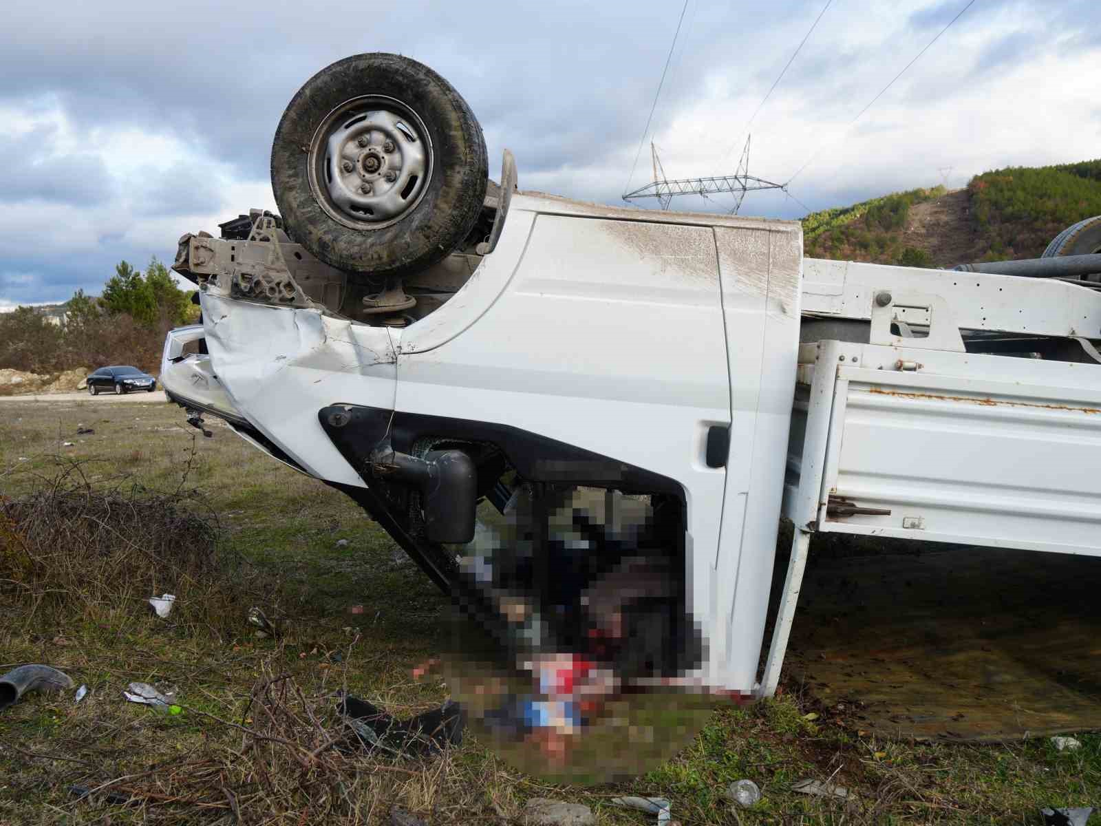 Arkadaşının öldüğü trafik kazasıyla ilgili yargılanan alkollü sürücüye 2 yıl 9 ay hapis cezası 6 arkadasinin oldugu trafik kazasiyla ilgili yargilanan alkollu surucuye 2 yil 9 ay hapis cezasi