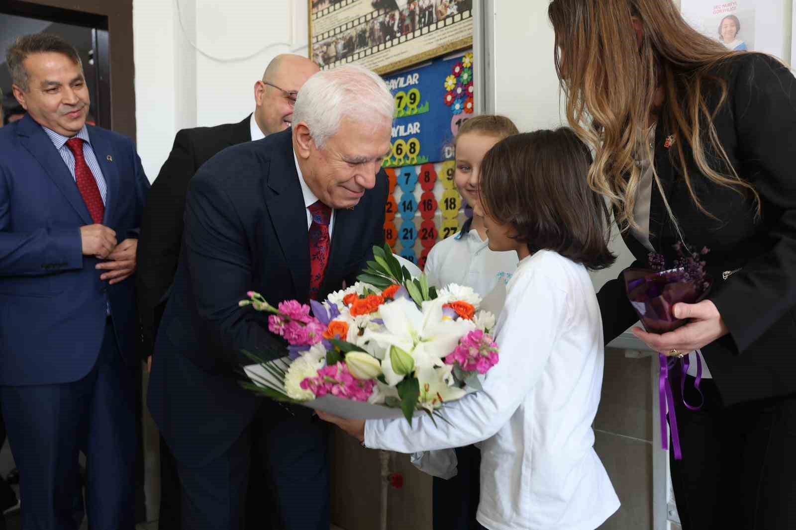 arkadaslarina soz verdi baskan bozbeyi sinifa getirdi 2 bKVef6O2