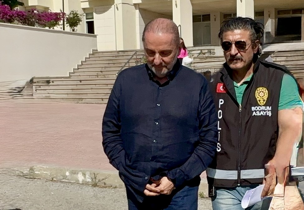 arkana cumhurbaskanina hakaret sucundan 18 ay hapis cezasi 1 iy8Z5jJF