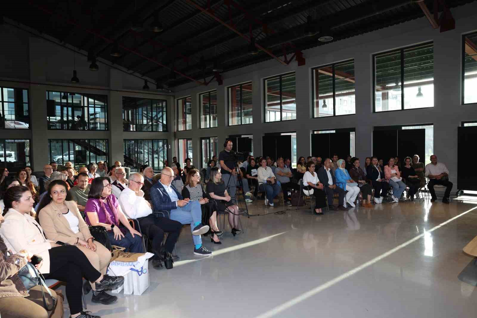 arkeolojinin duayenleri niluferde bulustu 1 HyAZRwNt