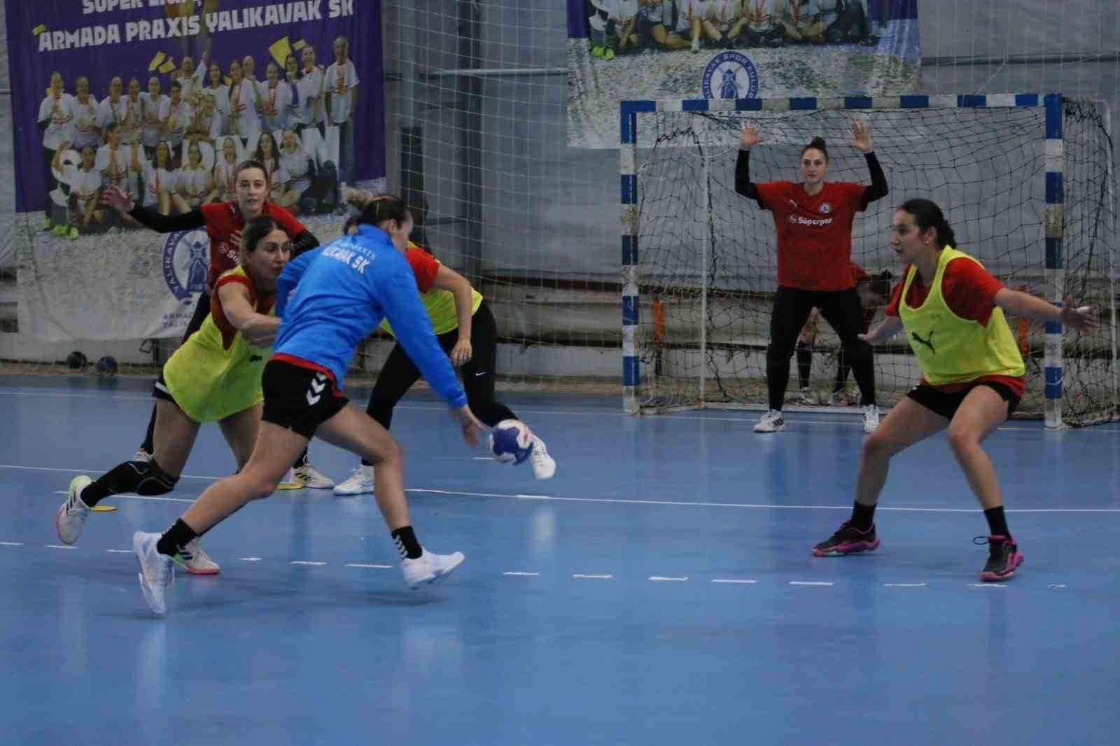 armada praxis yalikavakspor ikinci yari hazirliklarina basladi 2