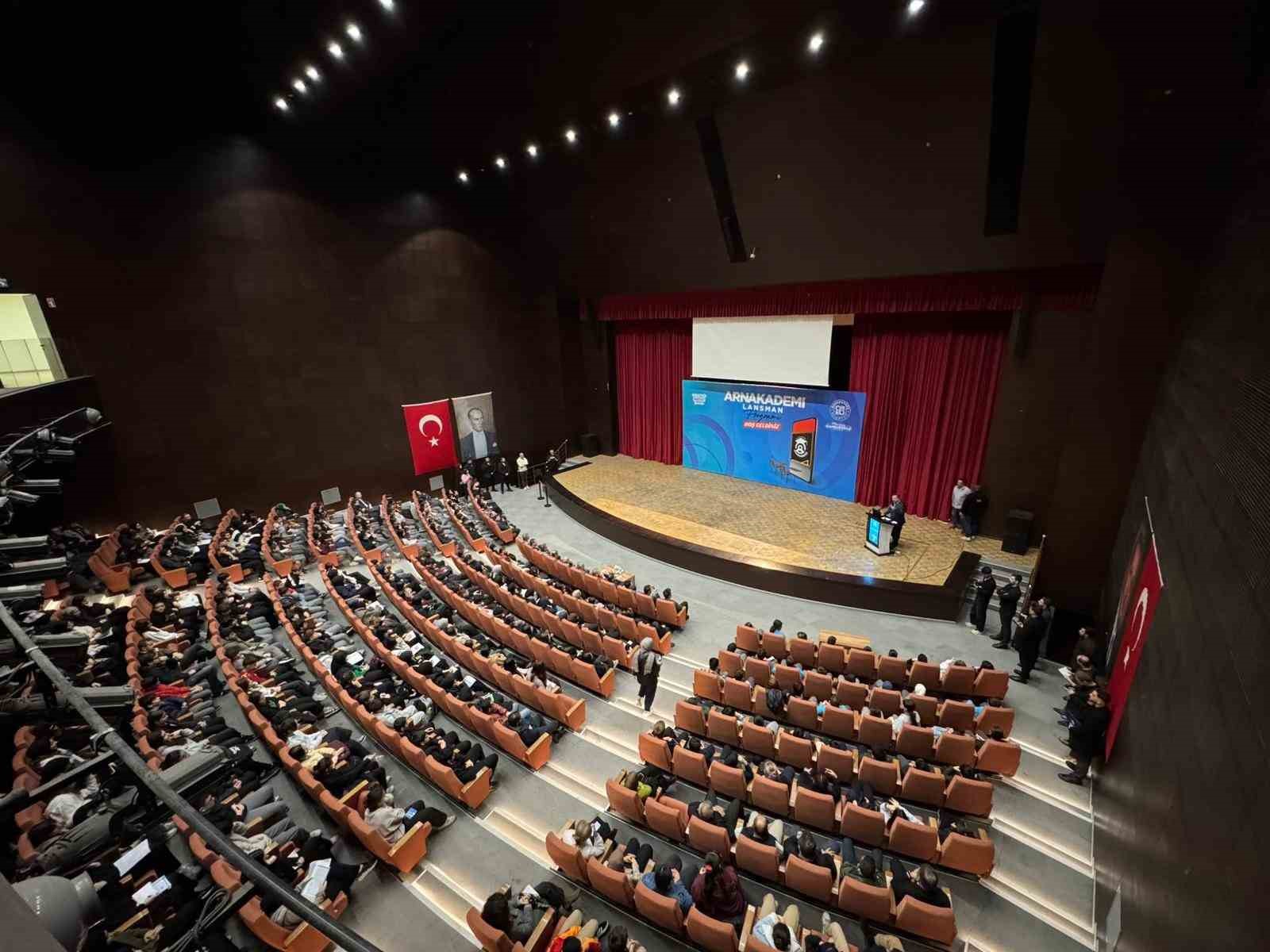 arnakademi ile yks ve lgs yolculugunda dijital guc arnavutkoyde 2 HCEzOZpE