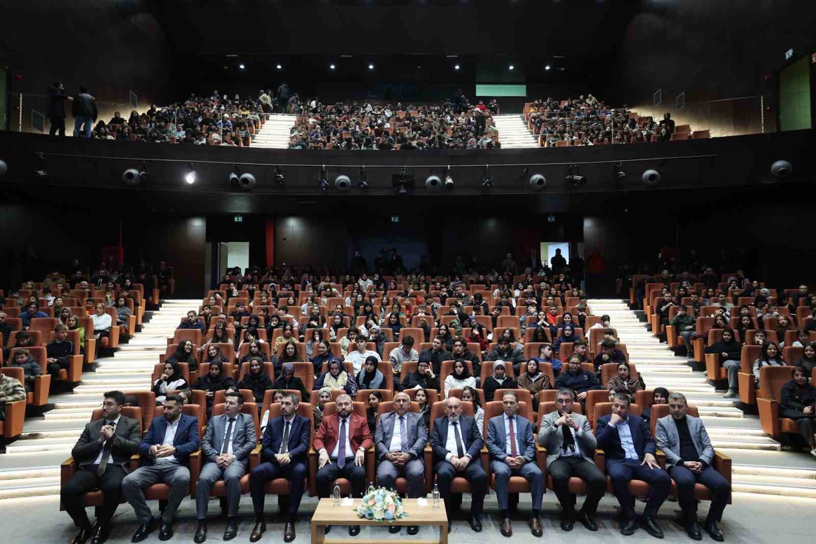 arnakademi ile yks ve lgs yolculugunda dijital guc arnavutkoyde 3 bkXtJqIp