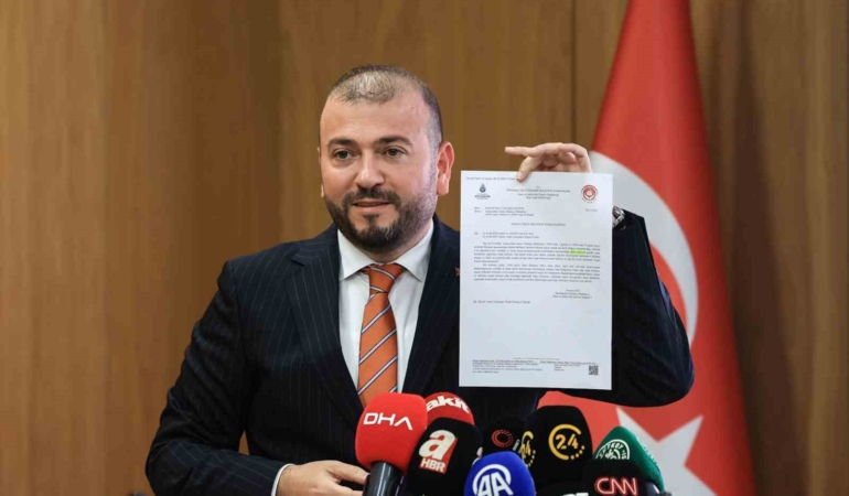 arnavutkoy-belediye-baskani-candaroglundan-ozgur-ozelin-iddialarina-yanit-IlVJTmym.jpg