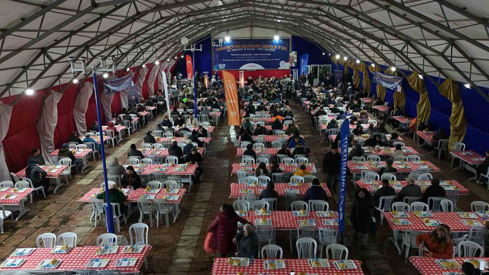 arnavutkoy belediyesinden kosovada bin 500 kisilik kardeslik sofrasi 0 zXEXwgtN