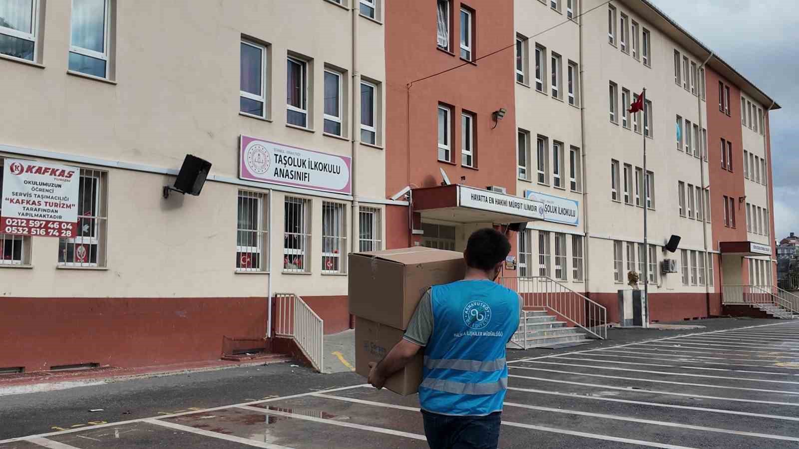 arnavutkoy belediyesinden ogretmenlere 24 kasim surprizi 2 3eIGWtOy