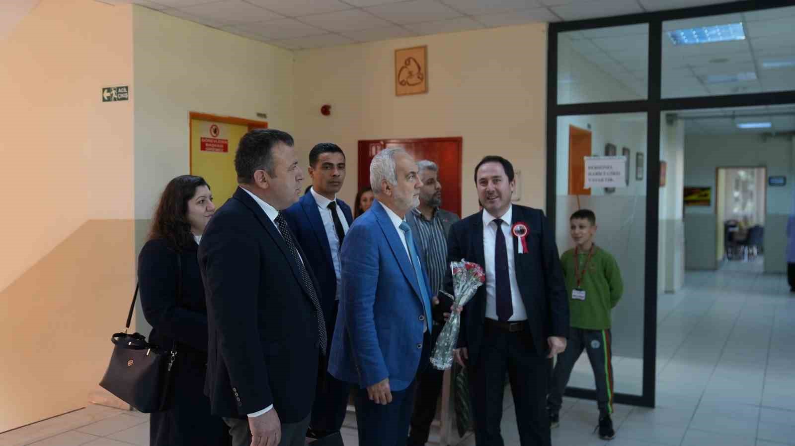 arnavutkoy belediyesinden ogretmenlere 24 kasim surprizi 3 CJp1KZVh