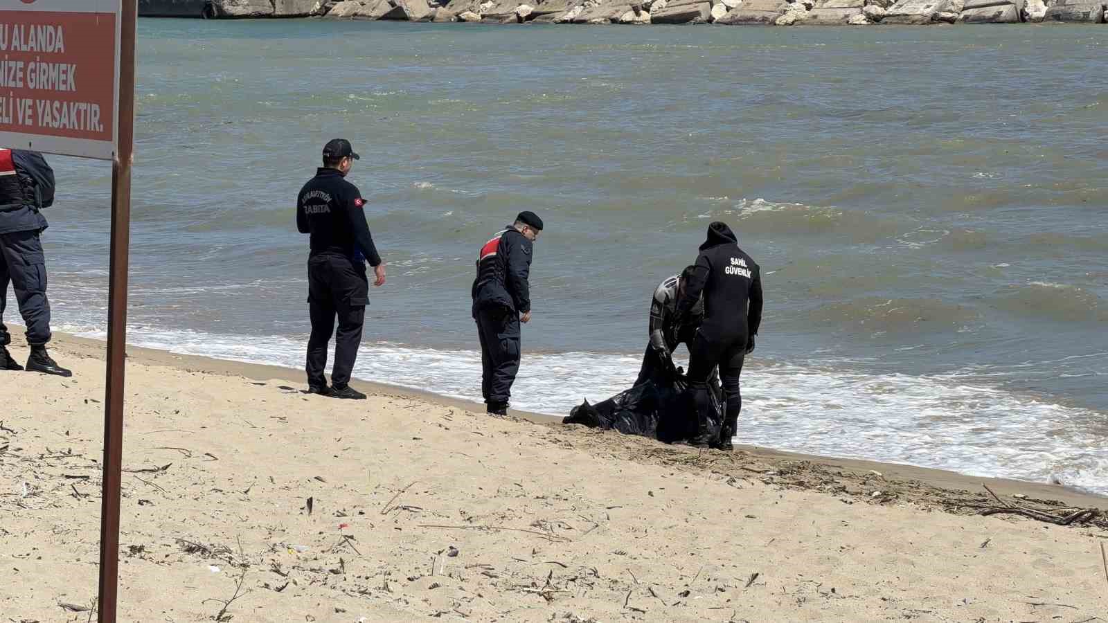 arnavutkoy sahilinde erkek cesedi bulundu 1 sbJPXJ8H