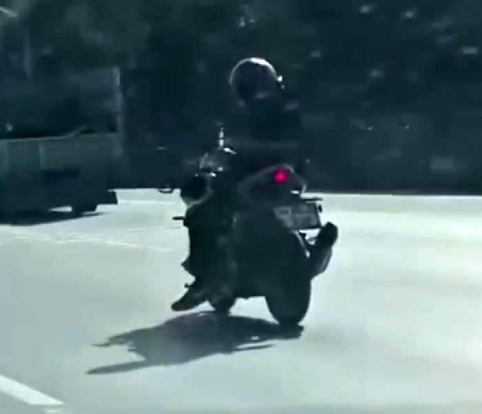 Arnavutköy-Sultangazi yolunda tehlikeli motosiklet yolculuğu 5 arnavutkoy sultangazi yolunda tehlikeli motosiklet yolculugu 1 gMyXYmQb