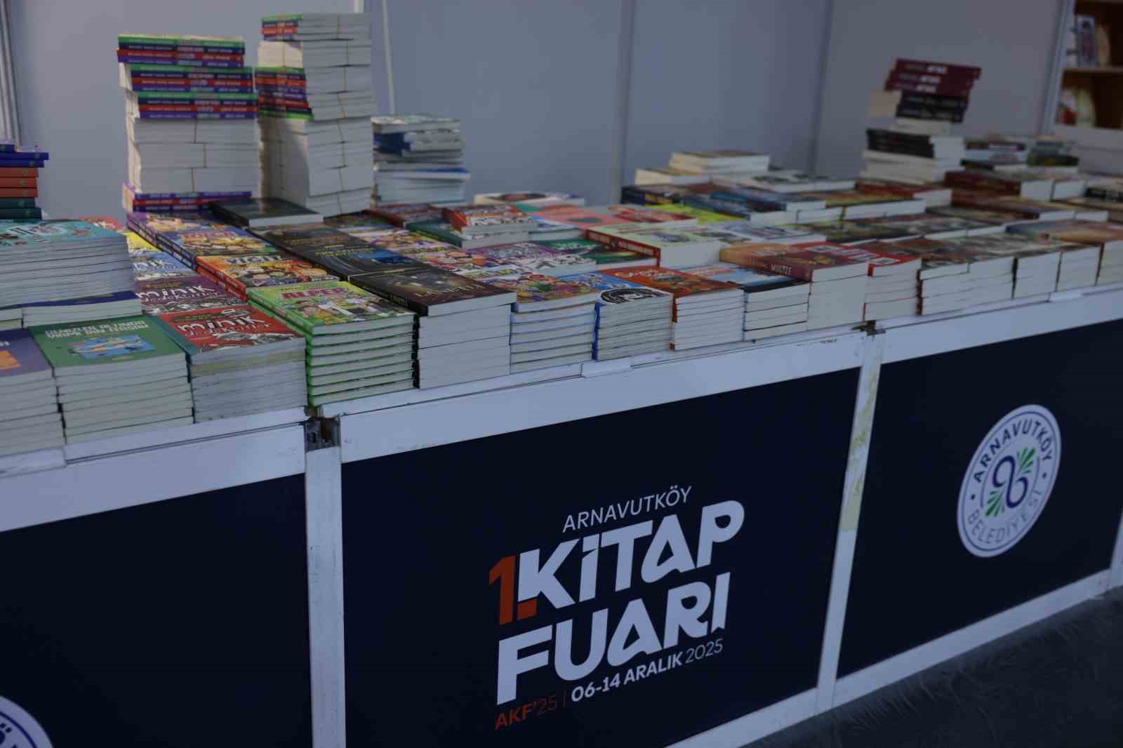 arnavutkoyde 1 kitap fuari kapilarini acti onlarca unlu isim kitapseverlerle bulusacak 5 mdOY2lMc