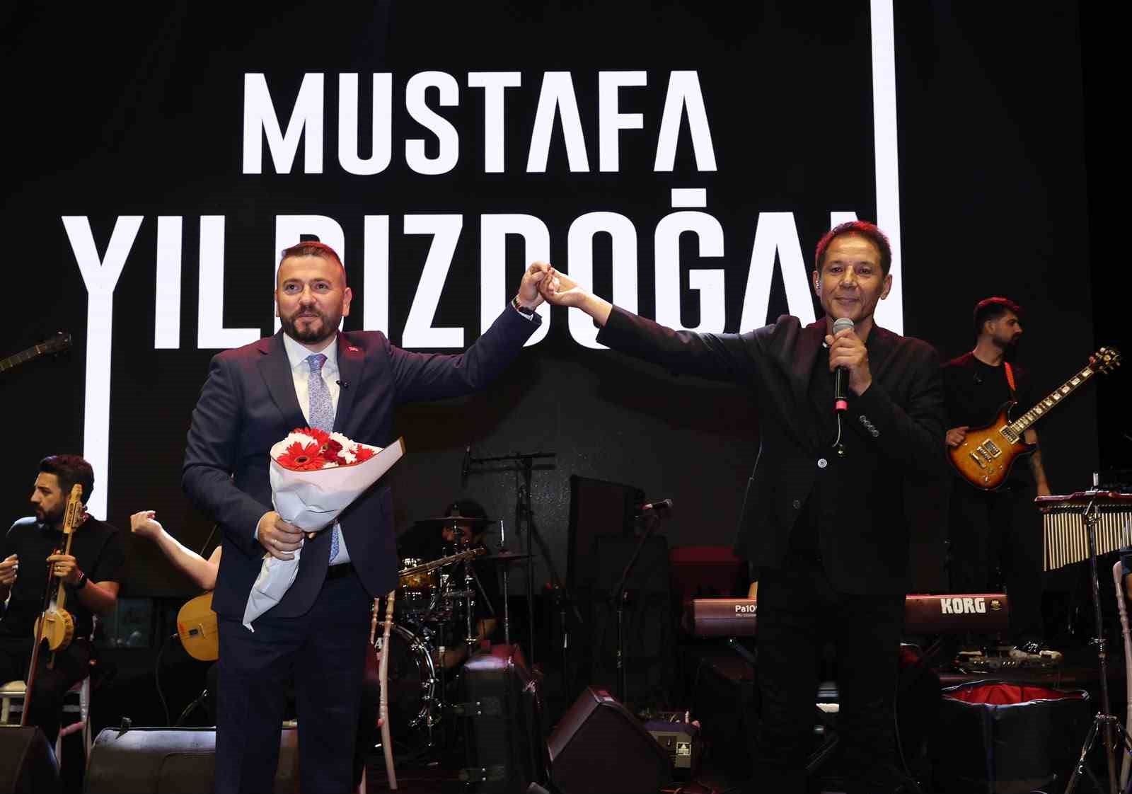 arnavutkoyde 15 temmuzun 10uncu yili dolayisiyla yuruyus korteji duzenlendi 0 QeJtT19w