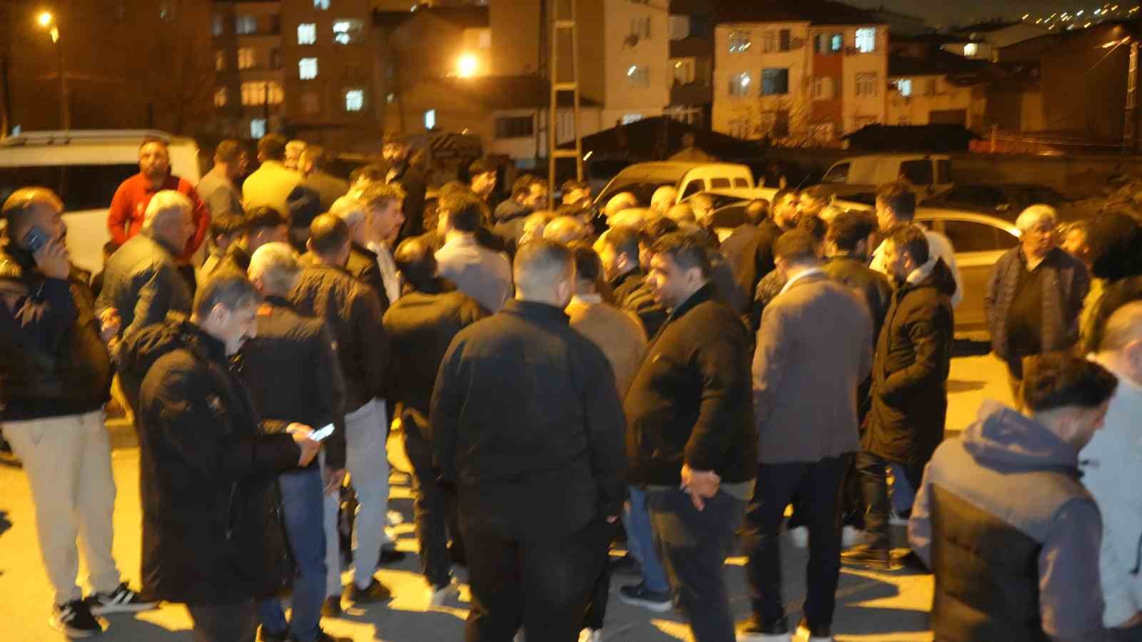 arnavutkoyde 3 cocuk babasi kayboldu ailesi ve yakinlari seferber oldu 0 svCNjPea