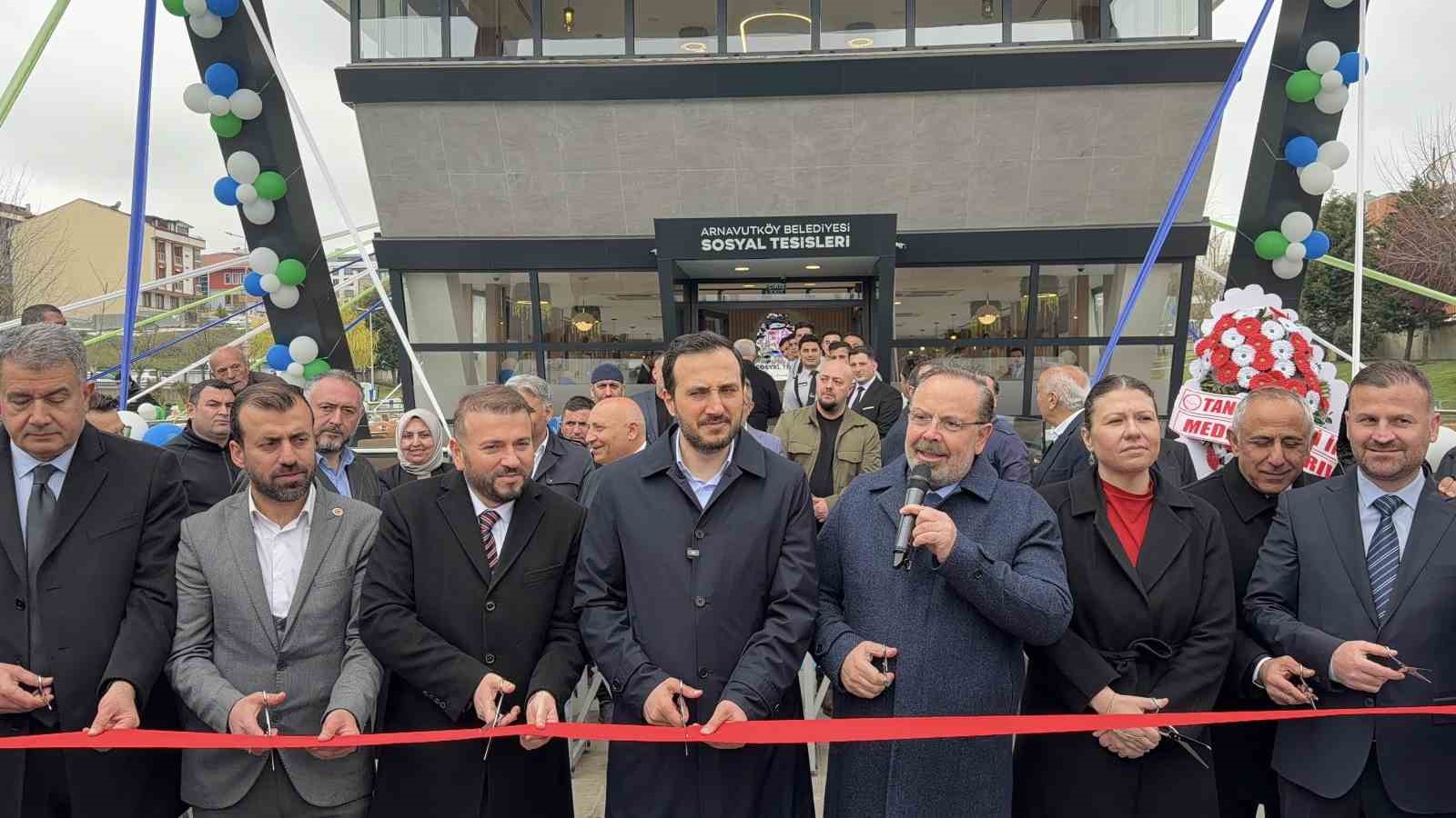 arnavutkoyde 3 yeni eser hizmete acildi yasam merkezinin temeli atildi 0 lXippvjK