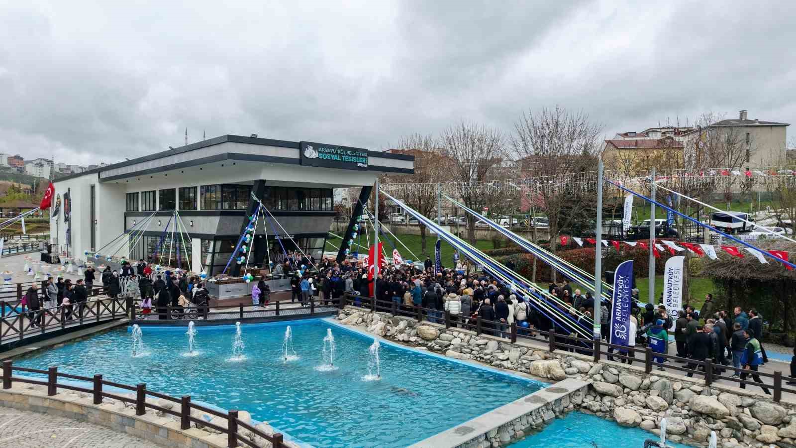 arnavutkoyde 3 yeni eser hizmete acildi yasam merkezinin temeli atildi 2 syep56bX