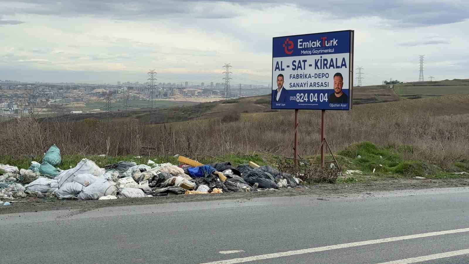 arnavutkoyde ana cadde dokum alanina donustu 7 ql9VhbP4