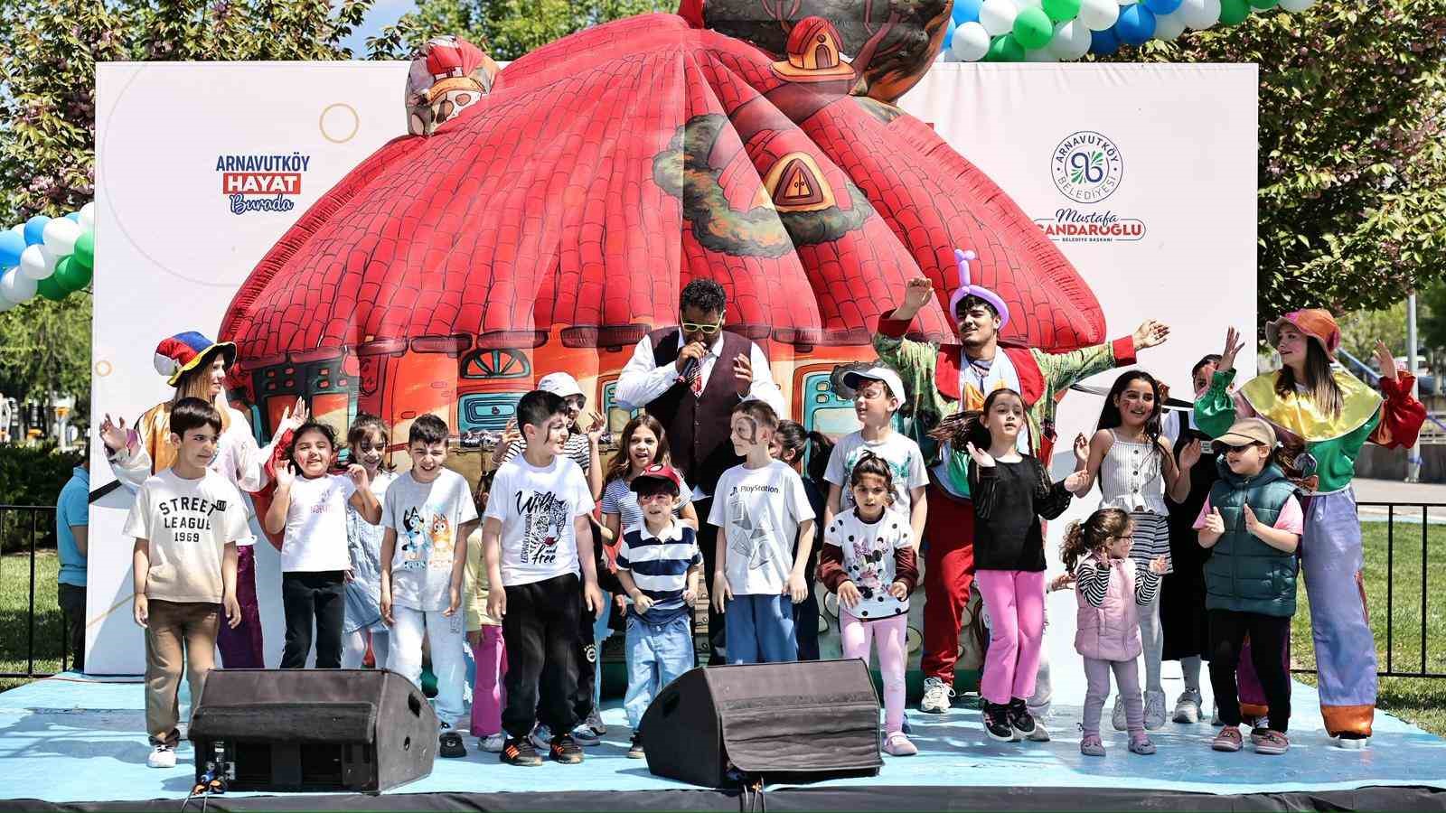 Arnavutköy’de Anneler Günü coşkusu 4 arnavutkoyde anneler gunu coskusu 0 31s8vput