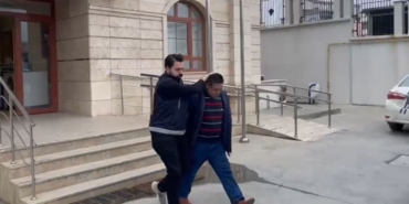 arnavutkoyde-elektrikli-testereyle-bir-kisiyi-yaralayan-supheli-adliyeye-sevk-edildi-2yKMynq4.jpg