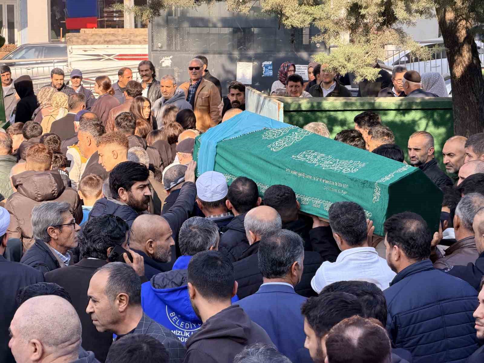 arnavutkoyde feci kaza 14 yasindaki husnayi hayattan kopardi 1 davpkrSe