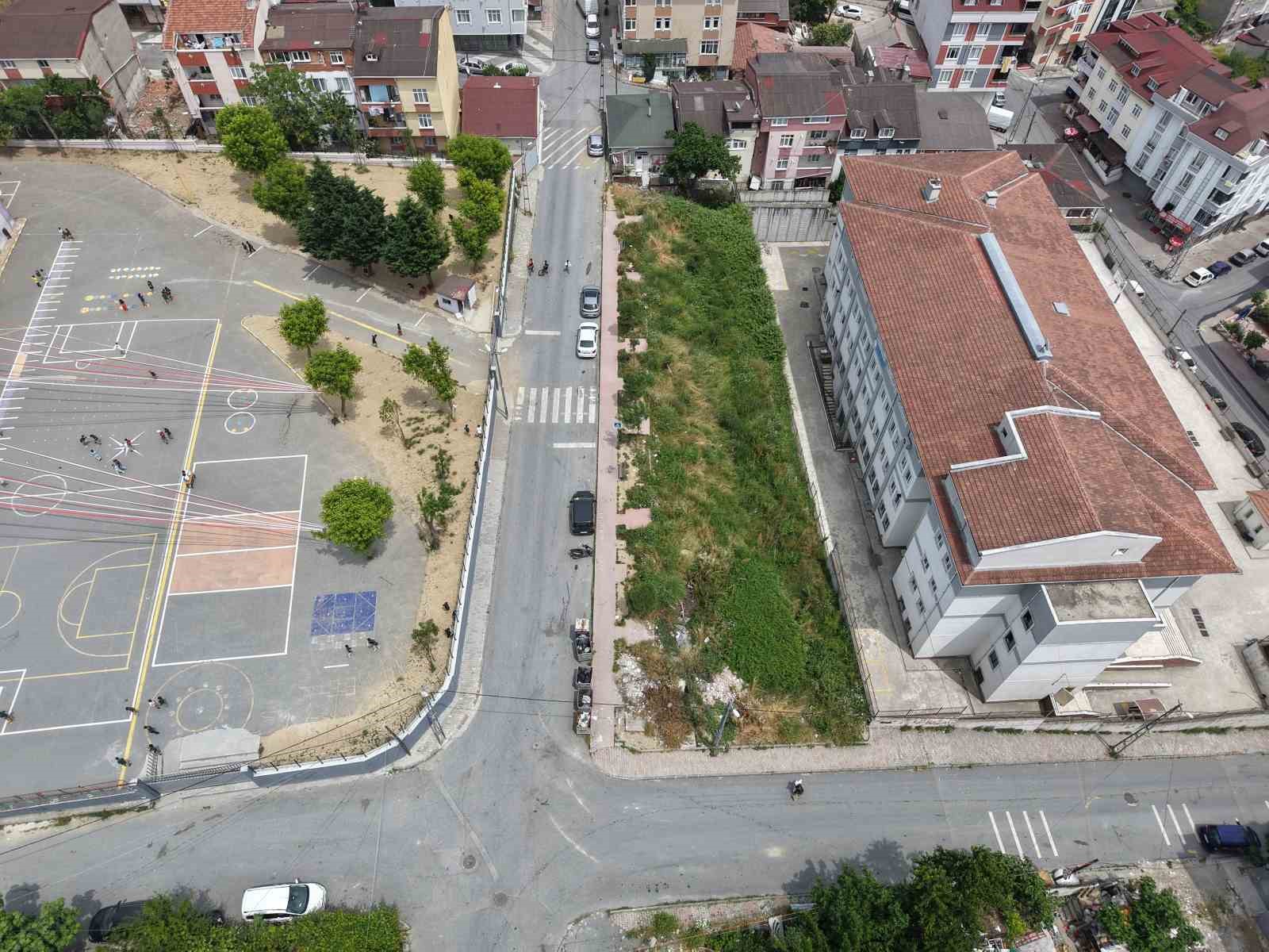 Arnavutköy’de güvenli okul sokakları için örnek proje hayata geçiyor 6 arnavutkoyde guvenli okul sokaklari icin ornek proje hayata geciyor 2 5ud5GUXG