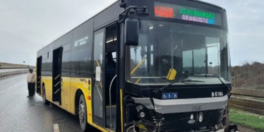 arnavutkoyde-iett-otobusu-kazaya-karisti-2-yolcu-yaralandi-9YJk6KJB.jpg